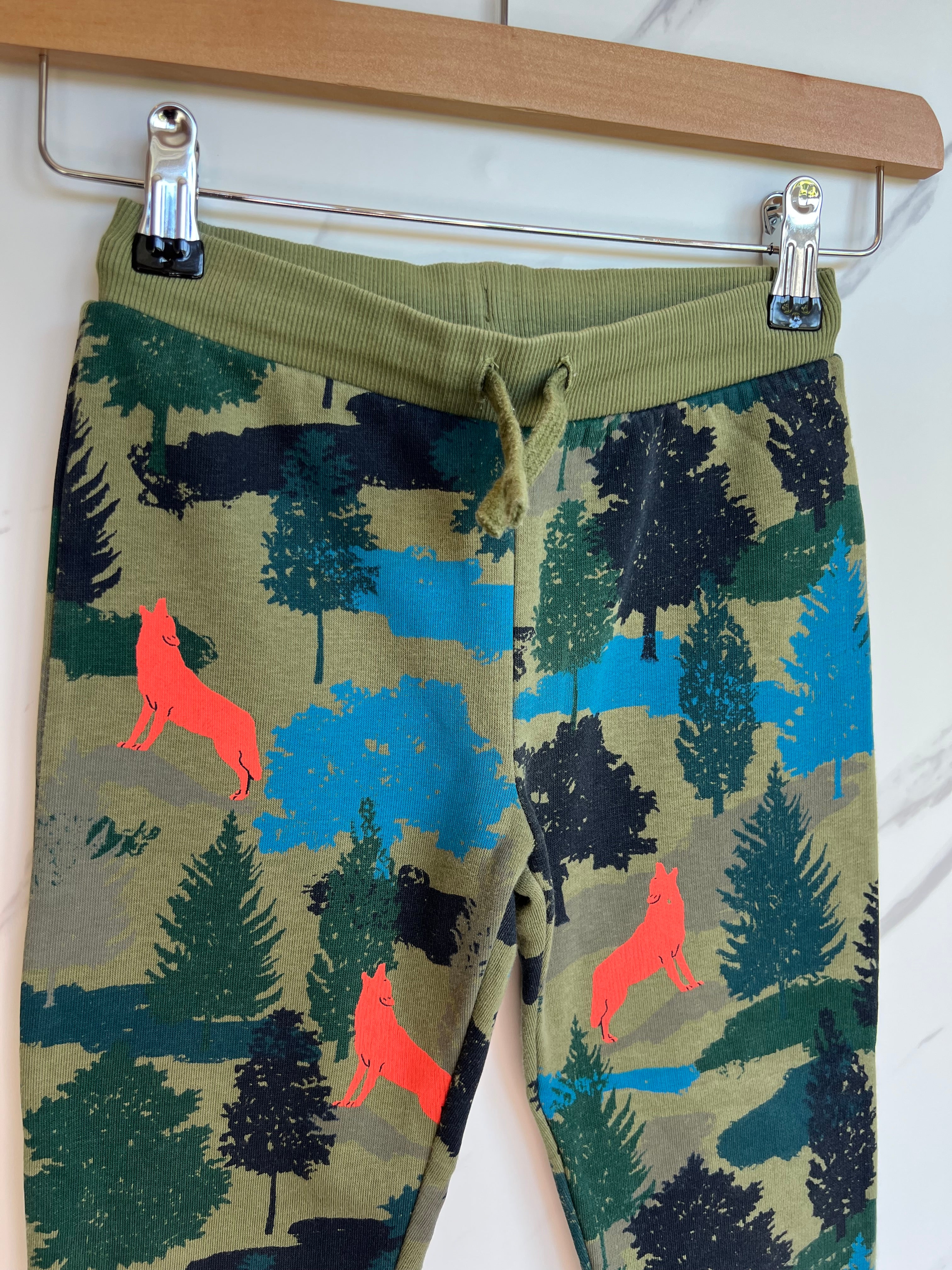 M&S Khaki Joggers with Woodland Wolves Design Age 5-6 Years