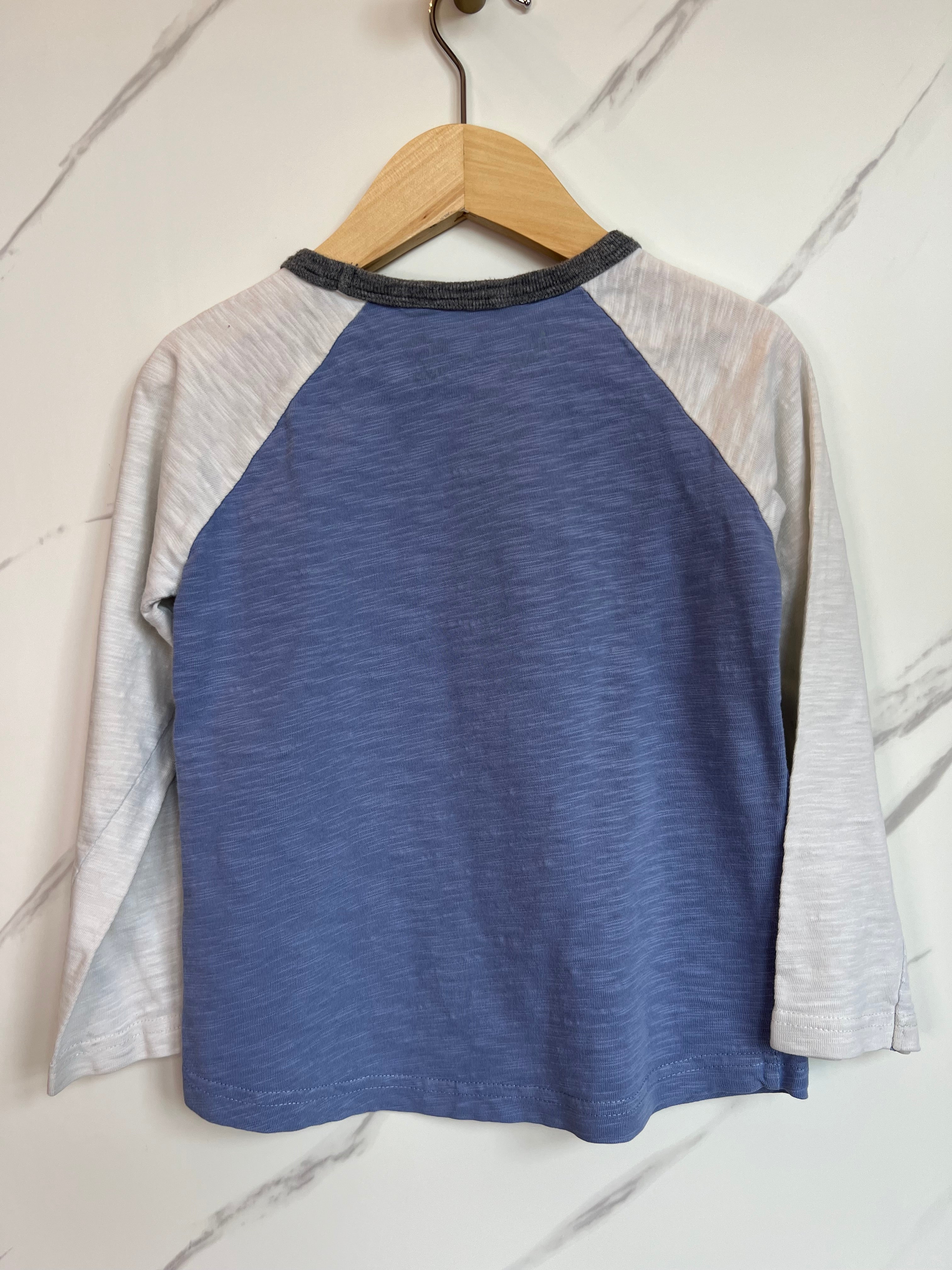 Boden Blue & Grey  "Beach, Surf, Boats" Long-Sleeved Top Age 3-4 Years