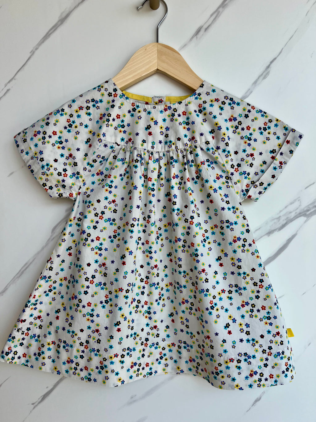 Little Bird White Daisies Lightweight Top Age 4-5 Years
