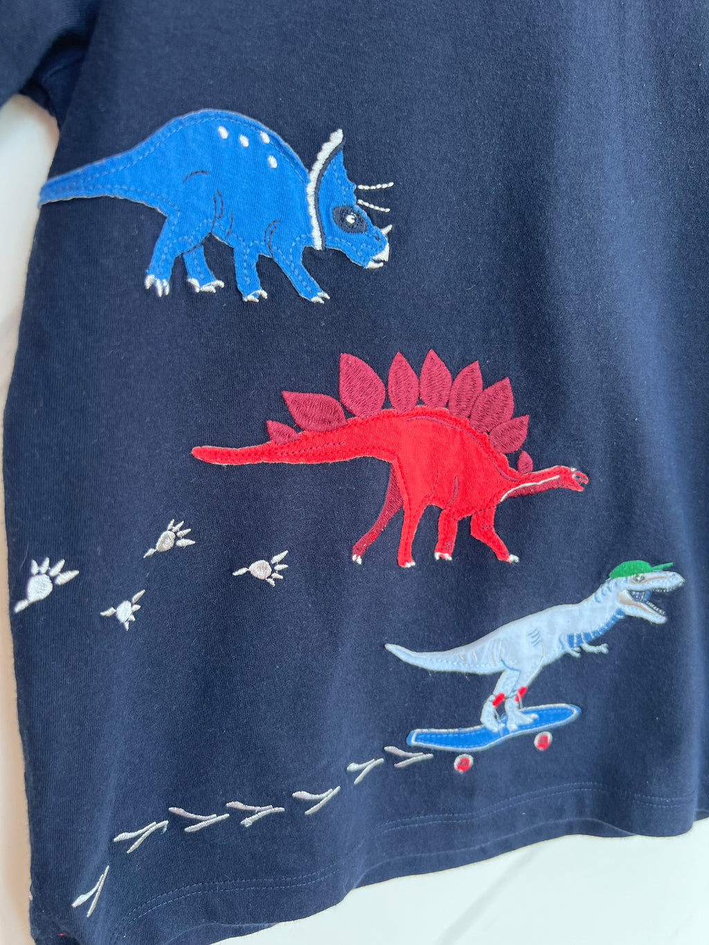 Joules Navy Skateboarding Dinos T-Shirt Age 7 Years